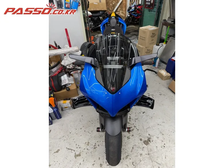 두카티 파니갈레 V4 S 2022 블루 사진 5