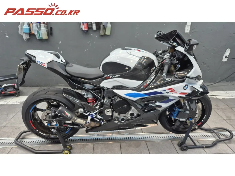 BMW S 1000 RR 2024 화이트 사진 1