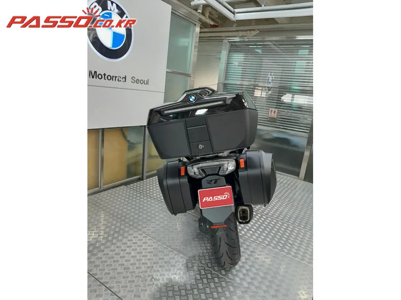BMW R 1300 RT 2026 블랙 사진 3
