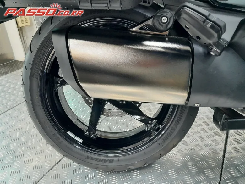 BMW R 1300 RT 2026 블랙 사진 7