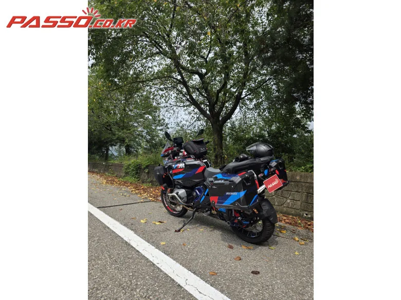 BMW R 1300 GS 어드벤쳐 2025 블랙 사진 3
