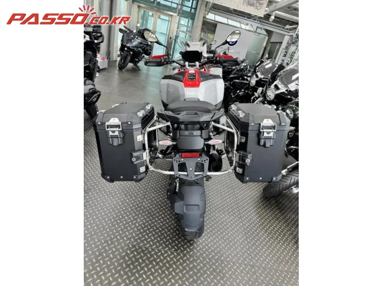 BMW R 1300 GS 어드벤쳐 2025 화이트 사진 3