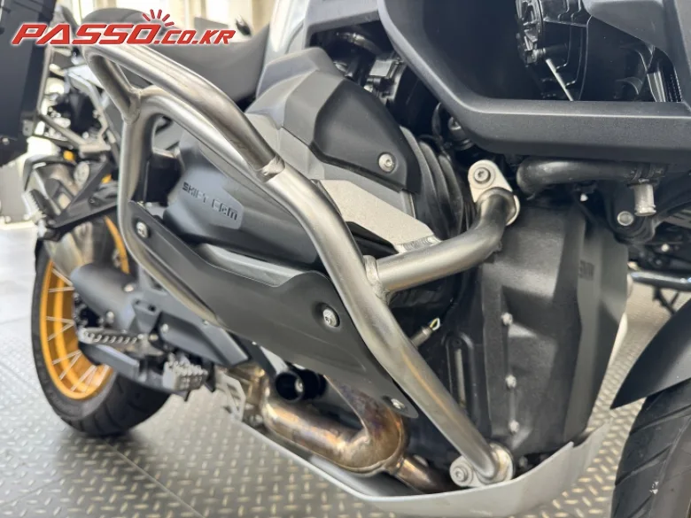 BMW R 1300 GS 어드벤쳐 2025 화이트 사진 5