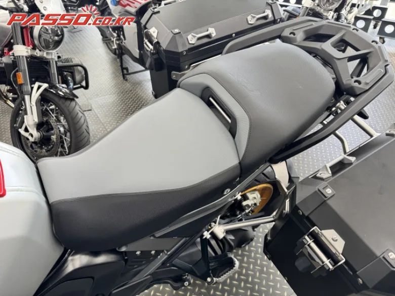 BMW R 1300 GS 어드벤쳐 2025 화이트 사진 8