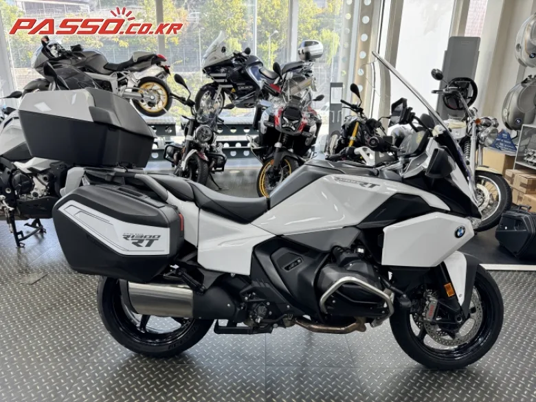 BMW R 1300 RT 2026 화이트 사진 1