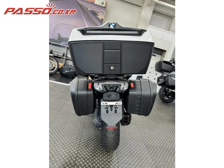 BMW R 1300 RT 2026 화이트 사진 3