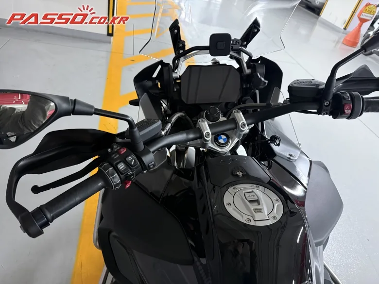 BMW R 1250 GS 어드벤처 2023 블랙 사진 4