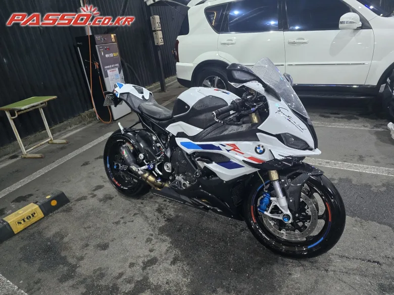 BMW S 1000 RR 2023 화이트 사진 1