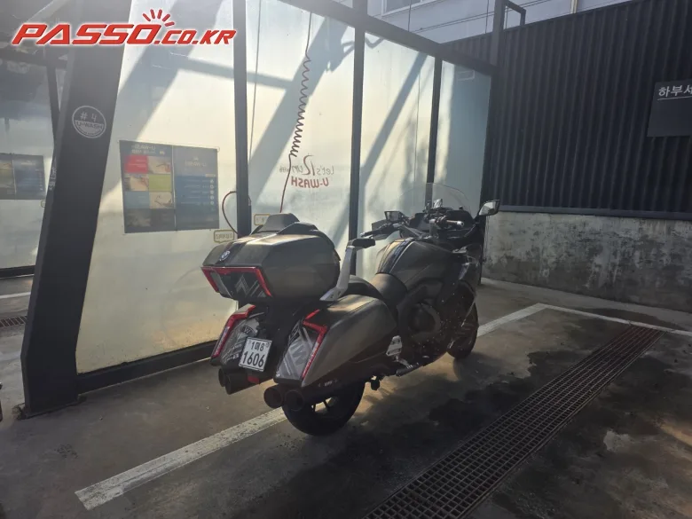 BMW K 1600 그랜드 아메리카 2024 블랙 사진 3