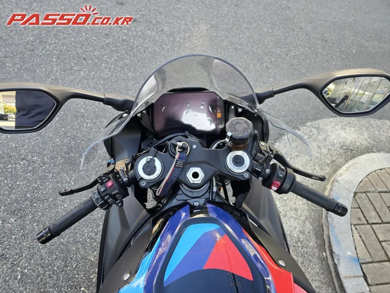 BMW S 1000 RR 2025 블루 사진 4