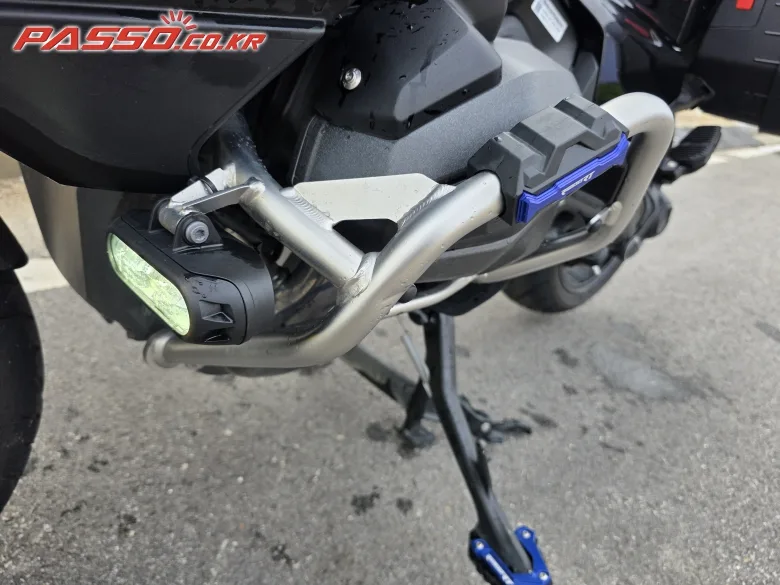 BMW R 1300 RT 2026 블랙 사진 5