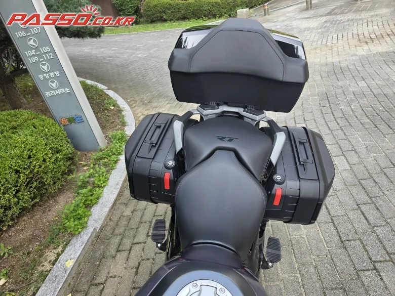 BMW R 1300 RT 2026 블랙 사진 6