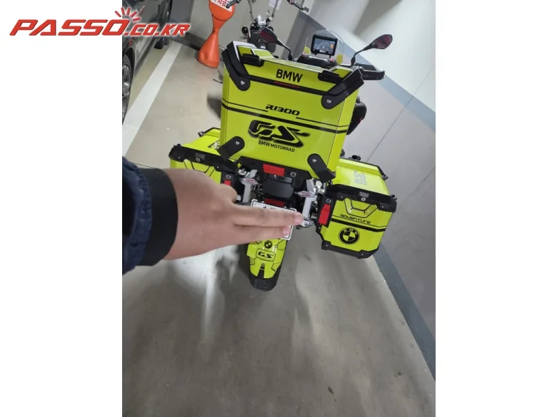 BMW R 1300 GS 어드벤쳐 2025 건메탈 사진 3