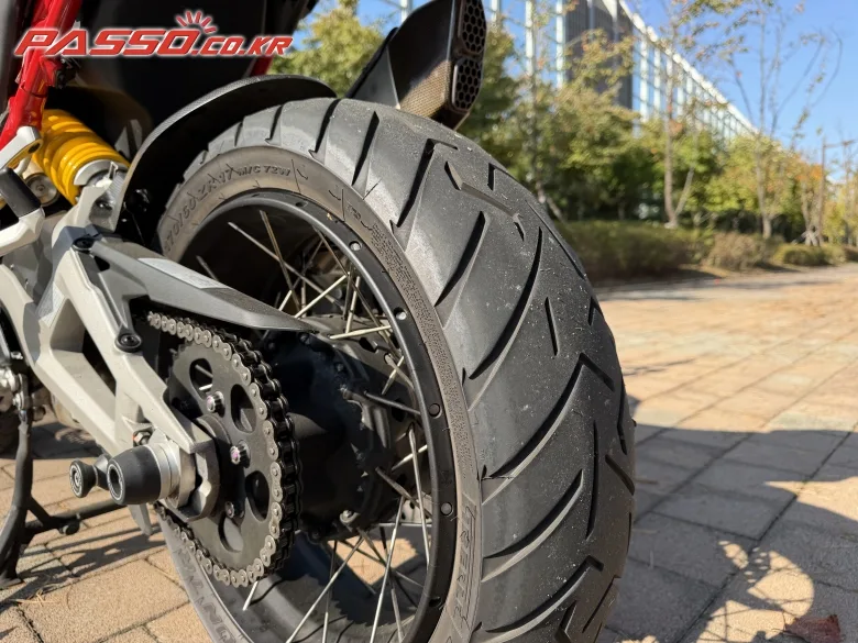 두카티 멀티스트라다 V4 S 2021 버건디 사진 6