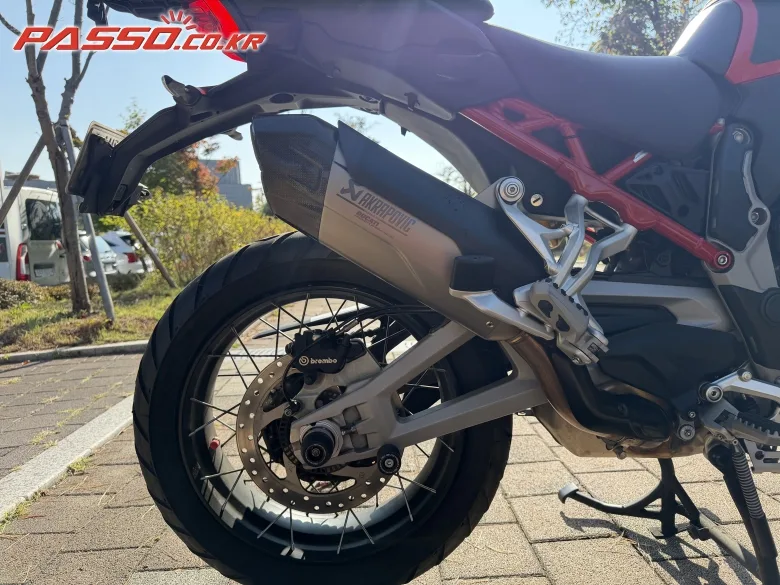 두카티 멀티스트라다 V4 S 2021 버건디 사진 7