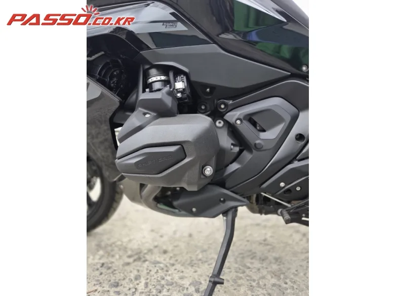 BMW R 1300 RS 2026 블랙 사진 5