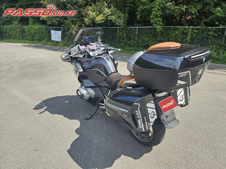 BMW R 1250 RT 2023 블랙 사진 2