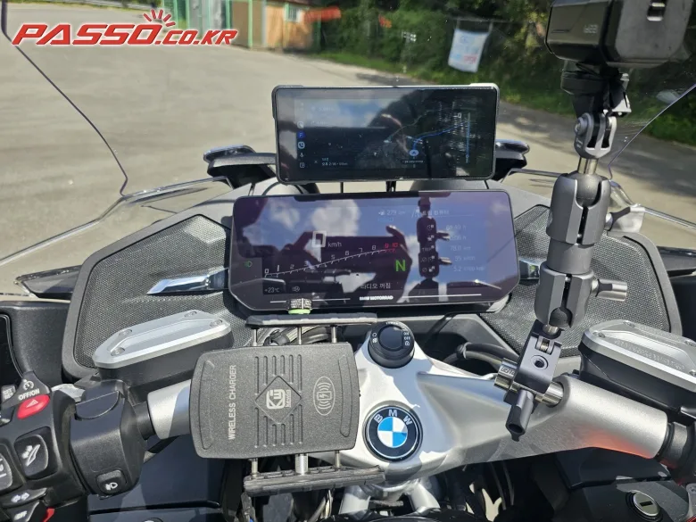 BMW R 1250 RT 2023 블랙 사진 4