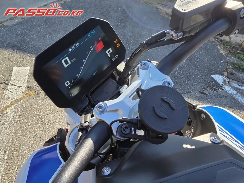 BMW R 1300 R 2026 화이트 사진 4