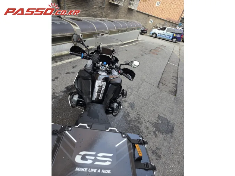 BMW R 1250 GS 어드벤처 2024 블랙 사진 4