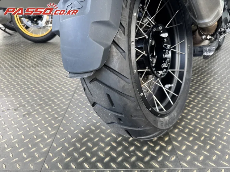 BMW R 1300 GS 어드벤쳐 2026 화이트 사진 7