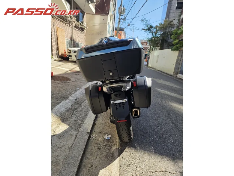 BMW R 1300 RT 2026 블랙 사진 3