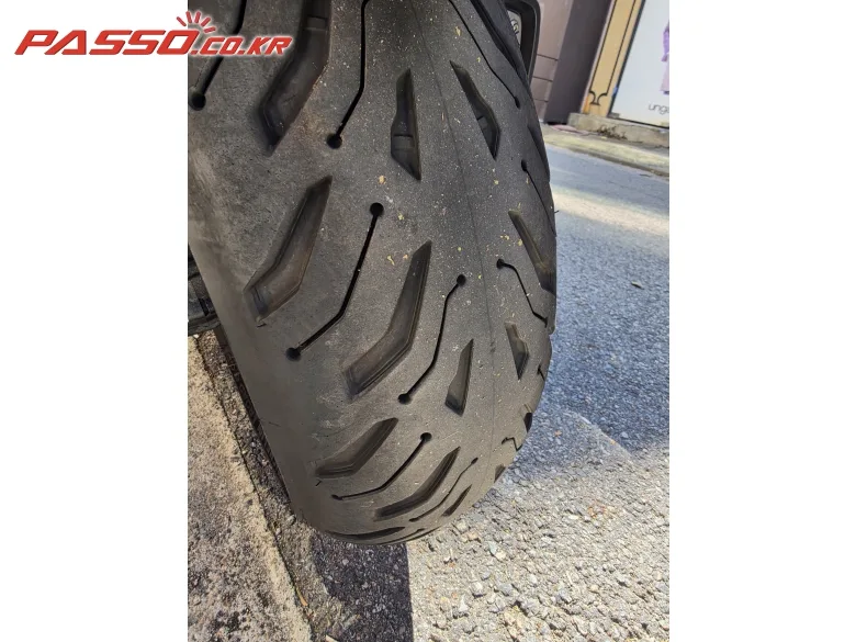 BMW R 1300 RT 2026 블랙 사진 6