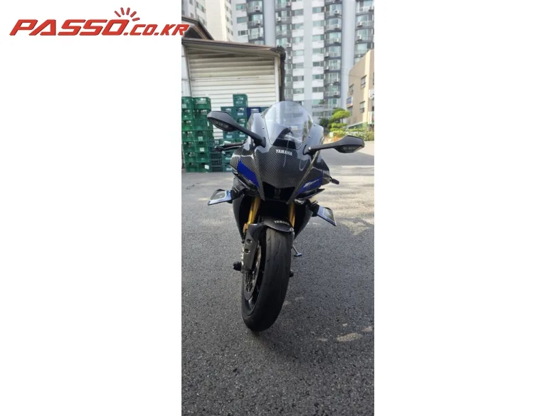야마하 YZF R1 M 2024 네이비 사진 5