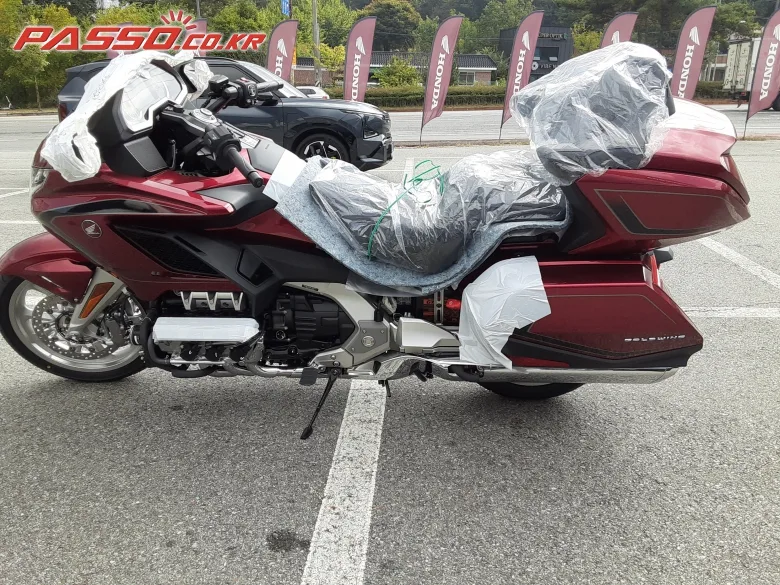 혼다 골드윙 오토매틱 DCT 2026 2026 레드 사진 2