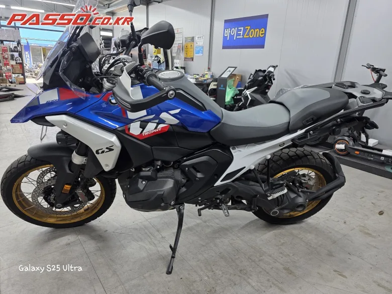 BMW R 1300 GS 2026 블루 사진 2