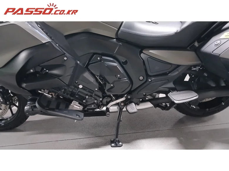 BMW K 1600 그랜드 아메리카 2024 블랙 사진 5