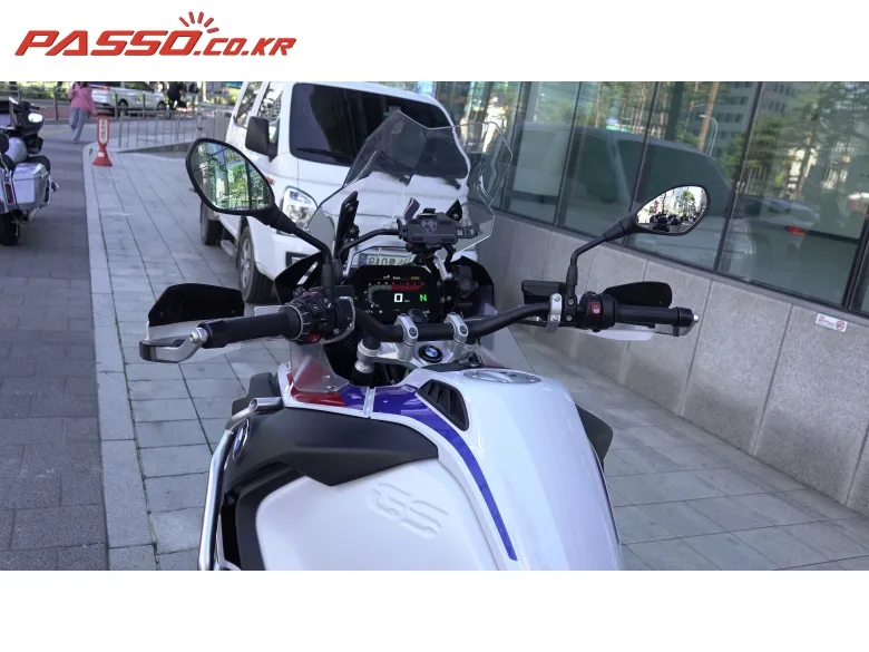 BMW R 1250 GS 어드벤처 2022 화이트 사진 4