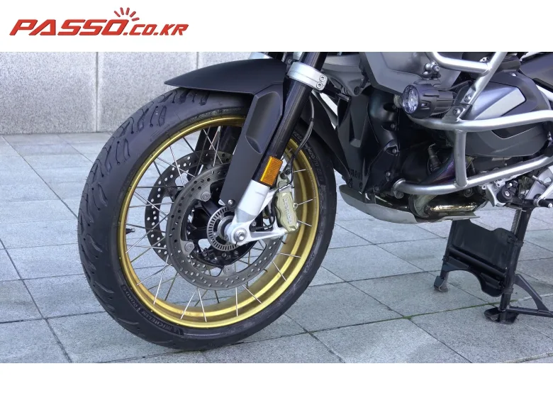 BMW R 1250 GS 어드벤처 2022 화이트 사진 6
