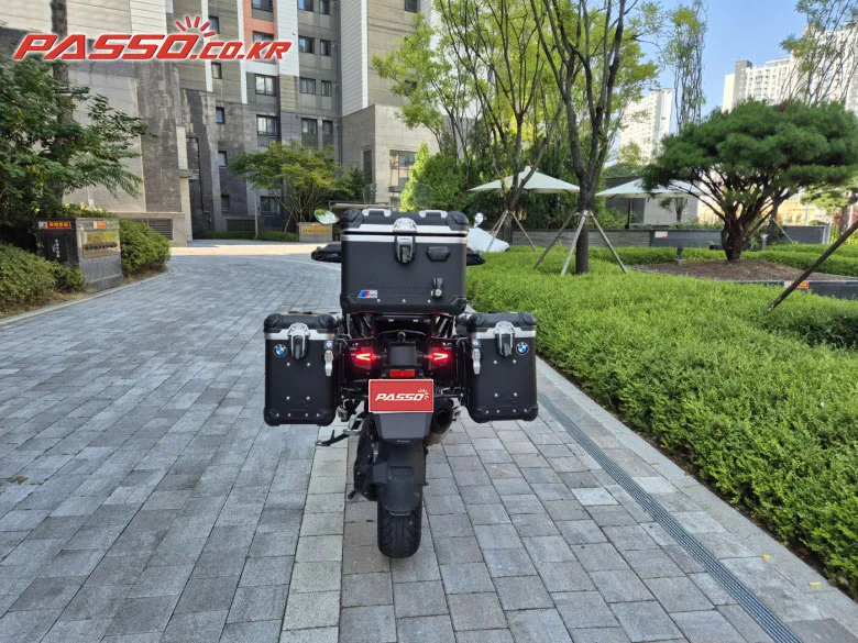 BMW R 1300 GS 2024 건메탈 사진 3