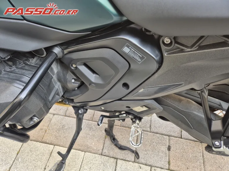 BMW R 1300 GS 2024 건메탈 사진 5