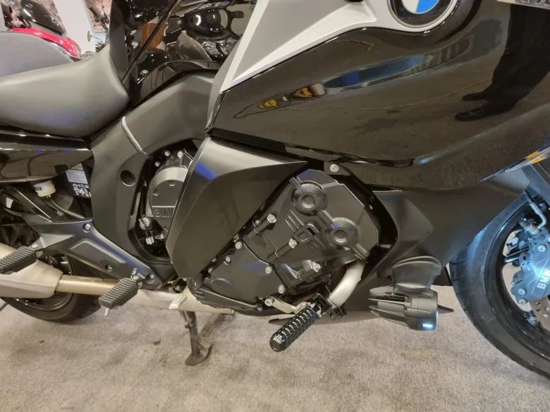 BMW K 1600 GT 2024 블랙 사진 5
