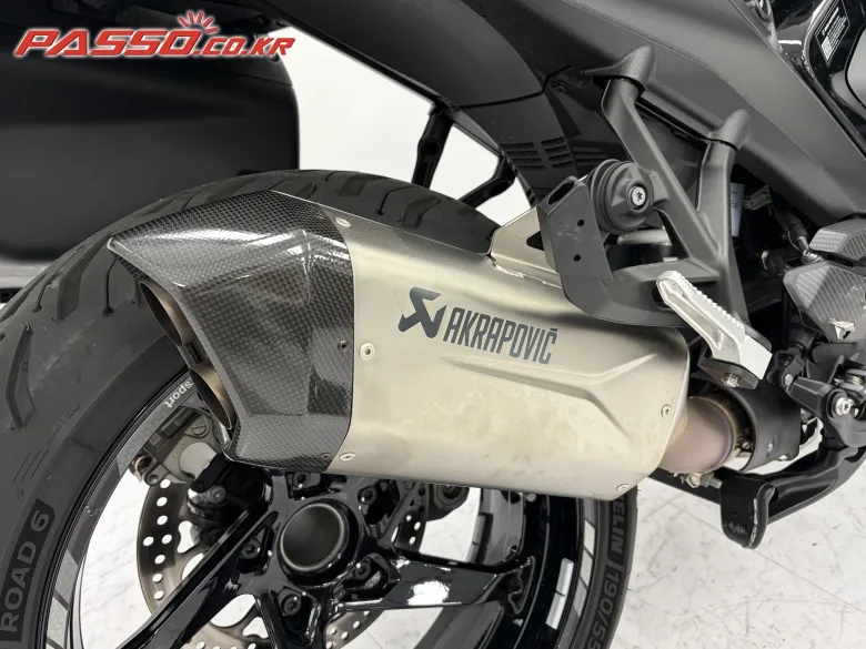 BMW R 1300 RS 2026 블랙 사진 7
