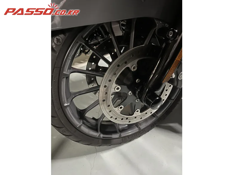 할리데이비슨 CVO 스트리트 글라이드 2018 블랙 사진 6