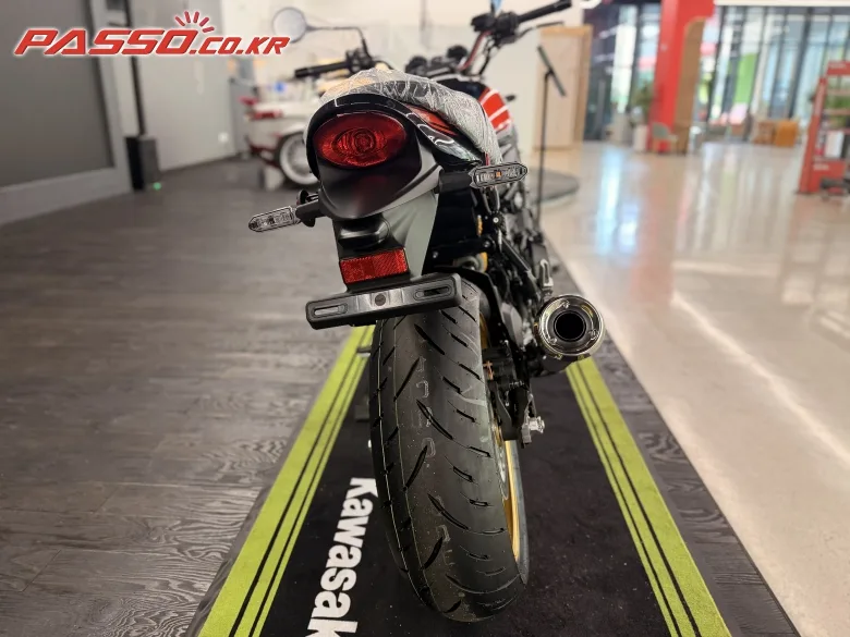 가와사키 Z 900 RS SE ABS 2027 레드 사진 3