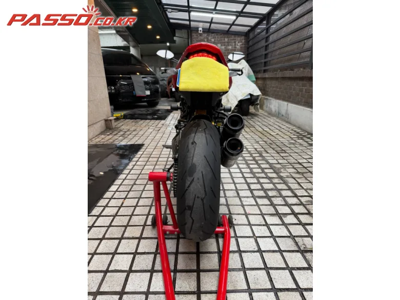 두카티 몬스터 1200 S 2020 레드 사진 3
