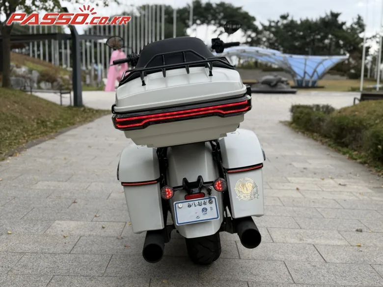 인디언모터사이클 인디안모터사이클 챌린저 다크 호스 2021 화이트 사진 3
