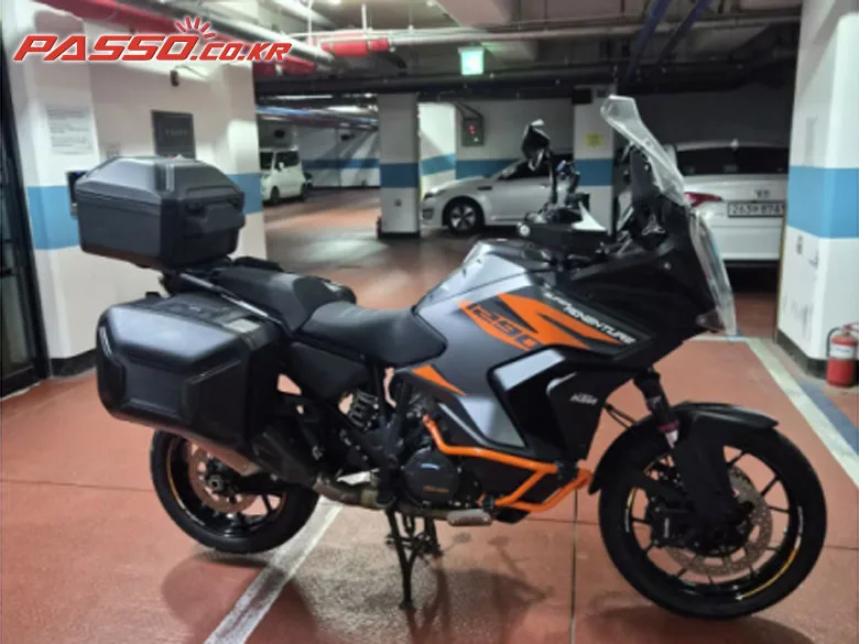 KTM 1290 슈퍼 어드벤쳐 S 2021 오렌지 사진 1