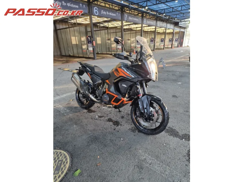 KTM 1290 슈퍼 어드벤쳐 S 2021 오렌지 사진 7