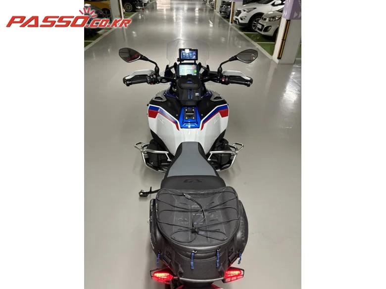 BMW R 1300 GS 어드벤쳐 2025 화이트 사진 3
