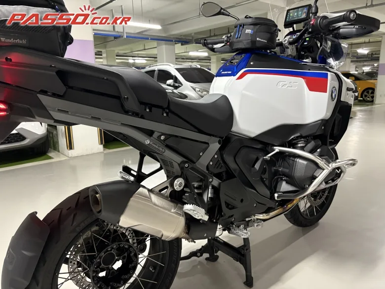 BMW R 1300 GS 어드벤쳐 2025 화이트 사진 6
