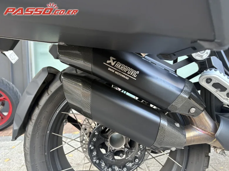 BMW R 1300 GS 어드벤쳐 2025 블랙 사진 7
