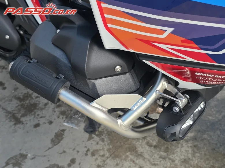 BMW R 1300 RT 2026 블랙 사진 7