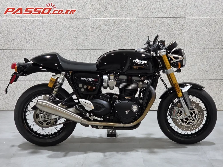 트라이엄프 트럭스턴 RS 2020 블랙 사진 1
