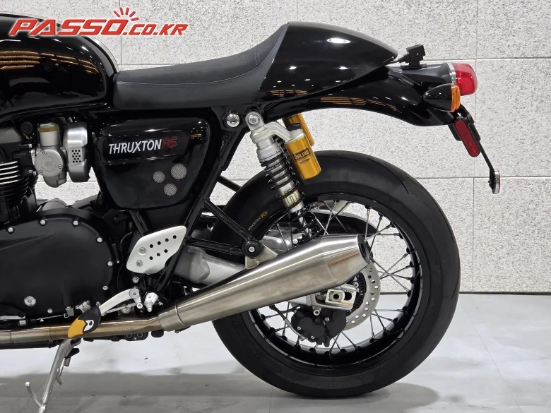 트라이엄프 트럭스턴 RS 2020 블랙 사진 2