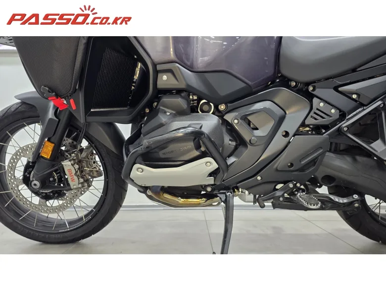 BMW R 1300 GS 어드벤쳐 2026 블랙 사진 5